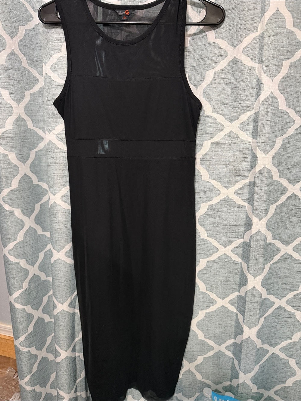 G by Guess Black Sleeveless Midi Dress